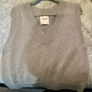 Abercrombie sweater vest